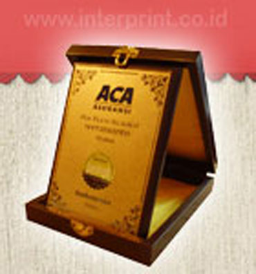 PLAKAT LOGO PERUSAHAAN